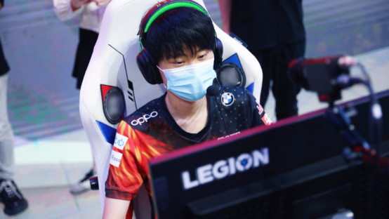 共运会新科男女飞人出炉